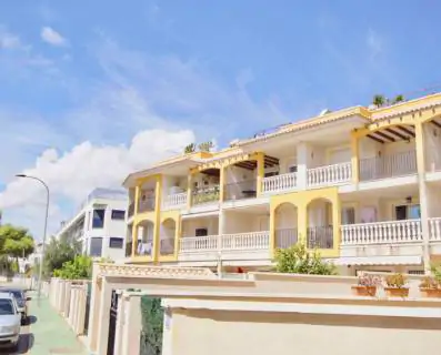 Apartament z 3 sypialniami i widokiem na morze w Campoamor 2