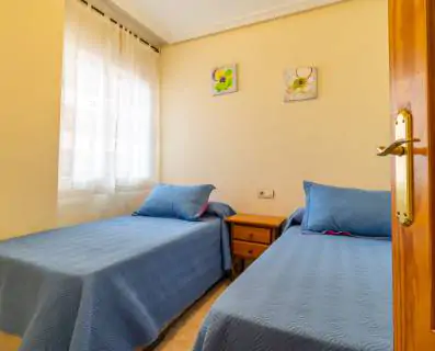 Apartament z 2 sypialniami w centrum Torrevieja 9