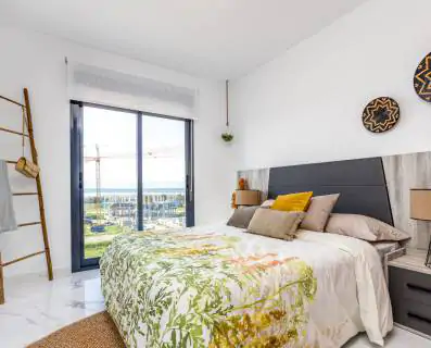 Nowe apartamenty z 2 lub 3 sypialniami el Raso 16