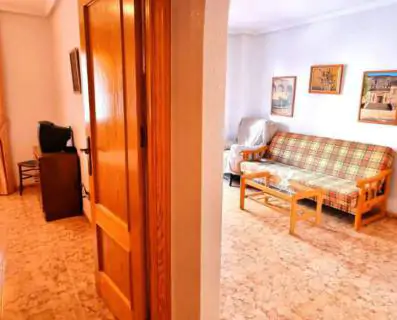 Apartament z 2 sypialniami i wspólnym basenem w Nueva Torrevieja 4
